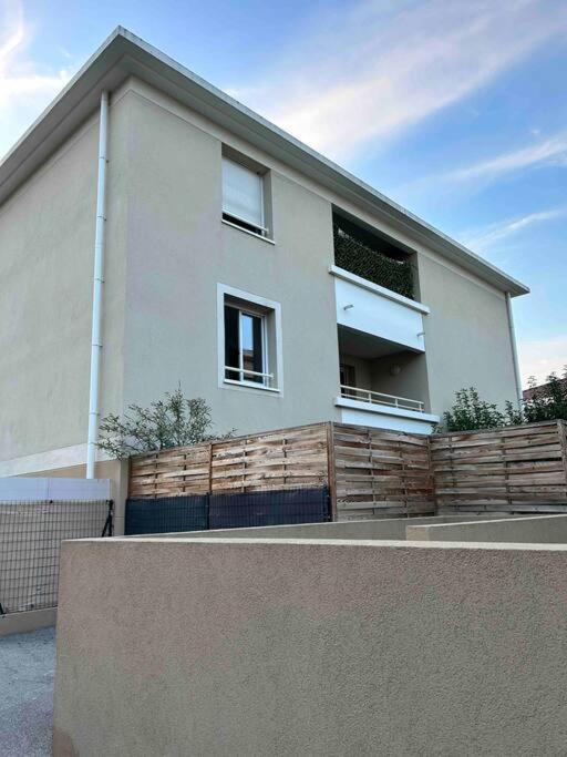 Appartement Avec Terrasse Et Box Entre Plages Et Nature Marsylia Zewnętrze zdjęcie